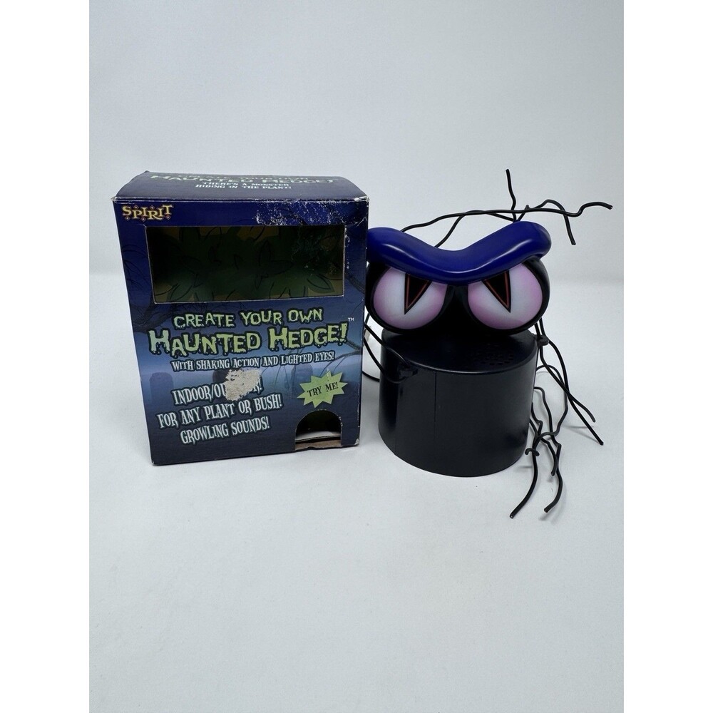 Spirit 2011 Halloween Haunted Hedge Decoration Tekky Toys Spooky WORKS!